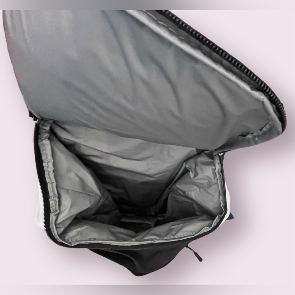 BKE Backpack - Picture 4 of 6